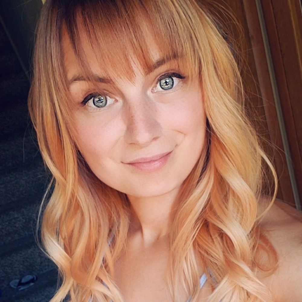 Meet your Posher, Holly